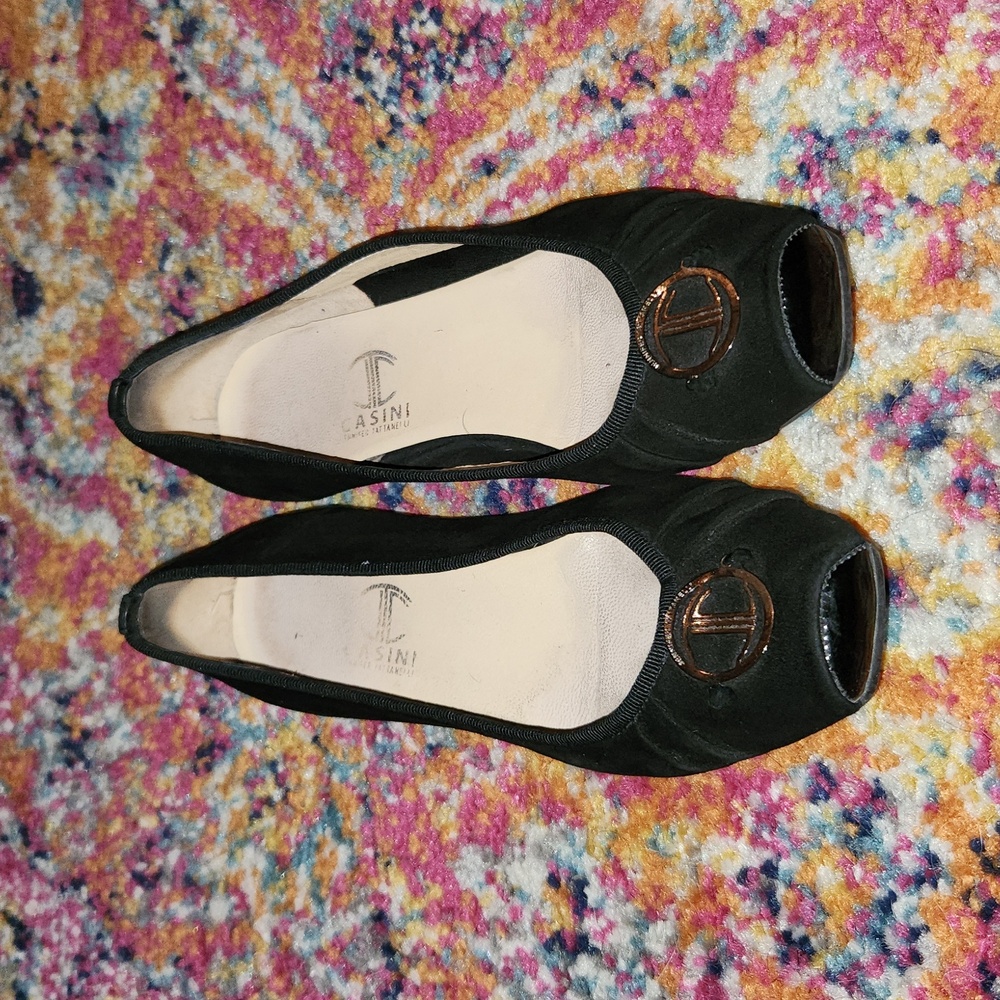Casini by jennifer tattanelli Ballerina flats. Italian suede shoes size 35.5